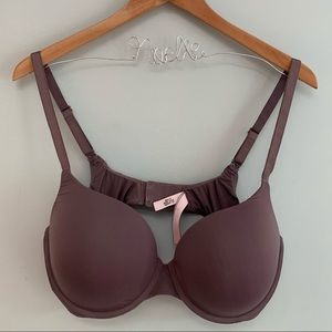 38D Victoria Secret t-shirt push up full coverage